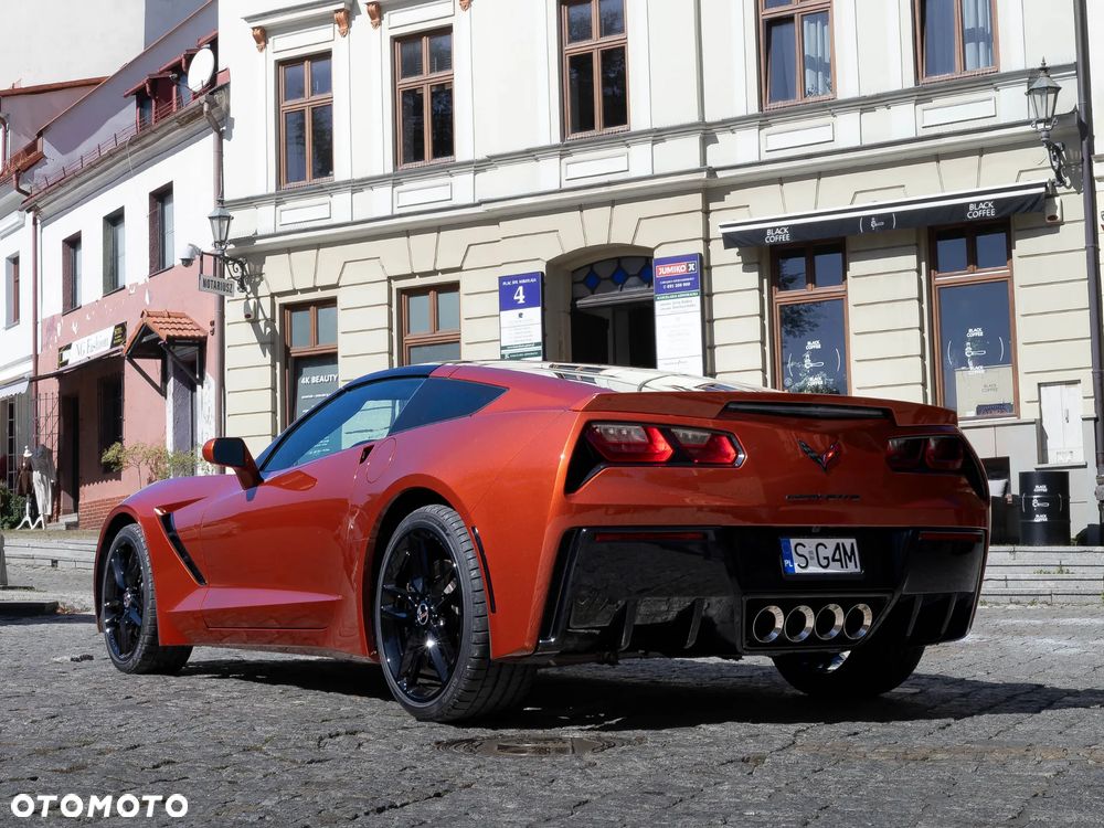 Chevrolet Corvette - 2