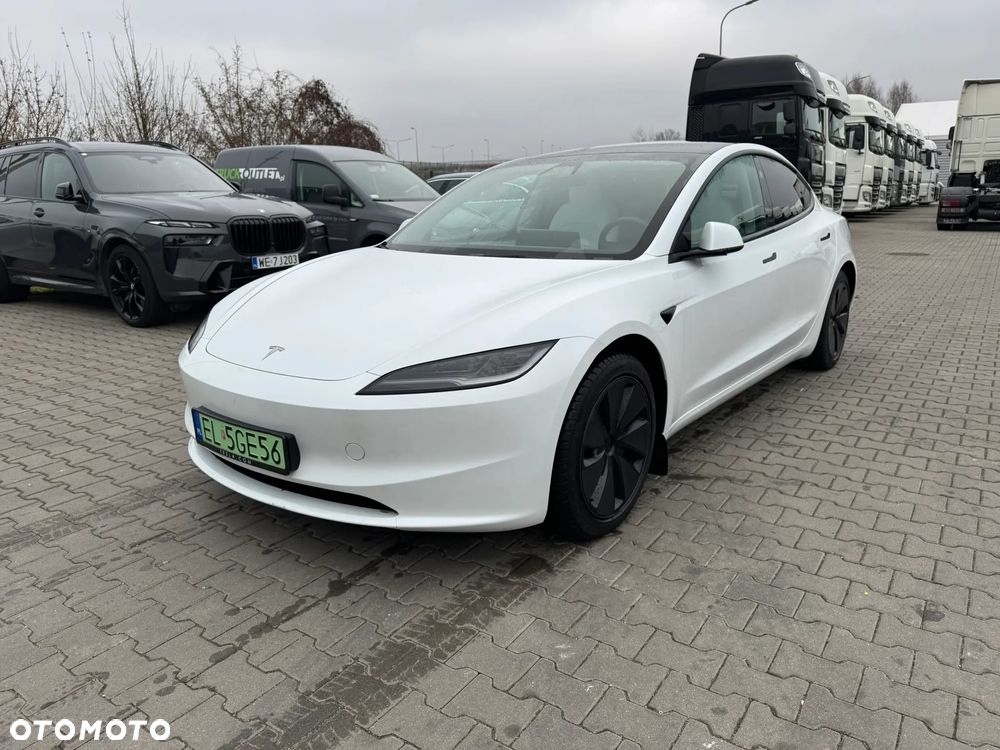 Tesla Model 3 Long Range AWD - 7