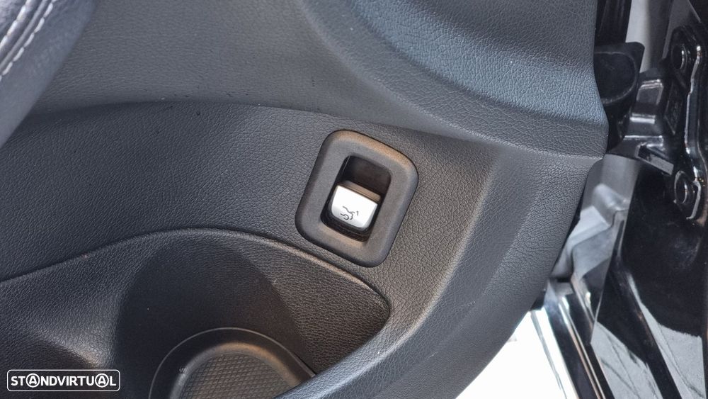 Mercedes-Benz C 180 d AMG Line - 19