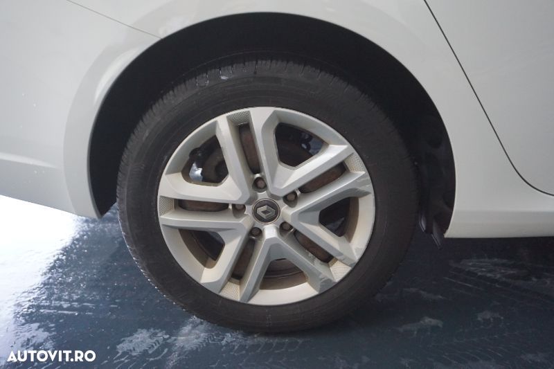 Renault Megane TCe EDC Zen - 8