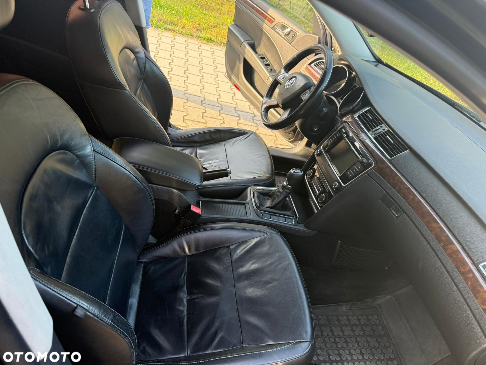 Skoda Superb 2.0 TDI L&K - 13
