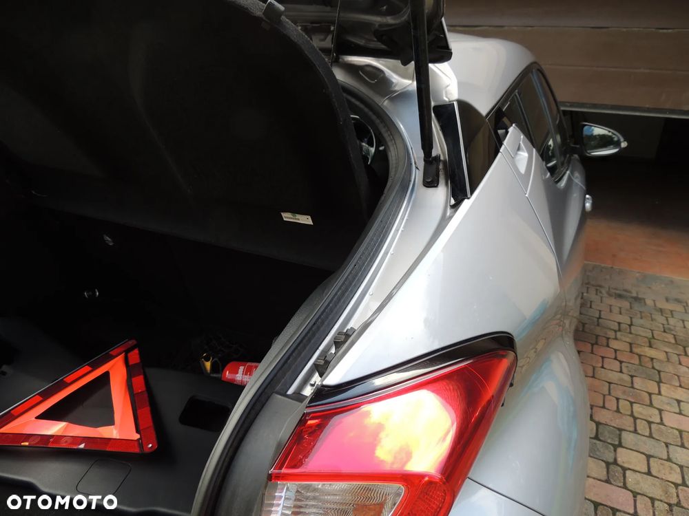 Toyota C-HR 1.2 T GPF Premium - 28