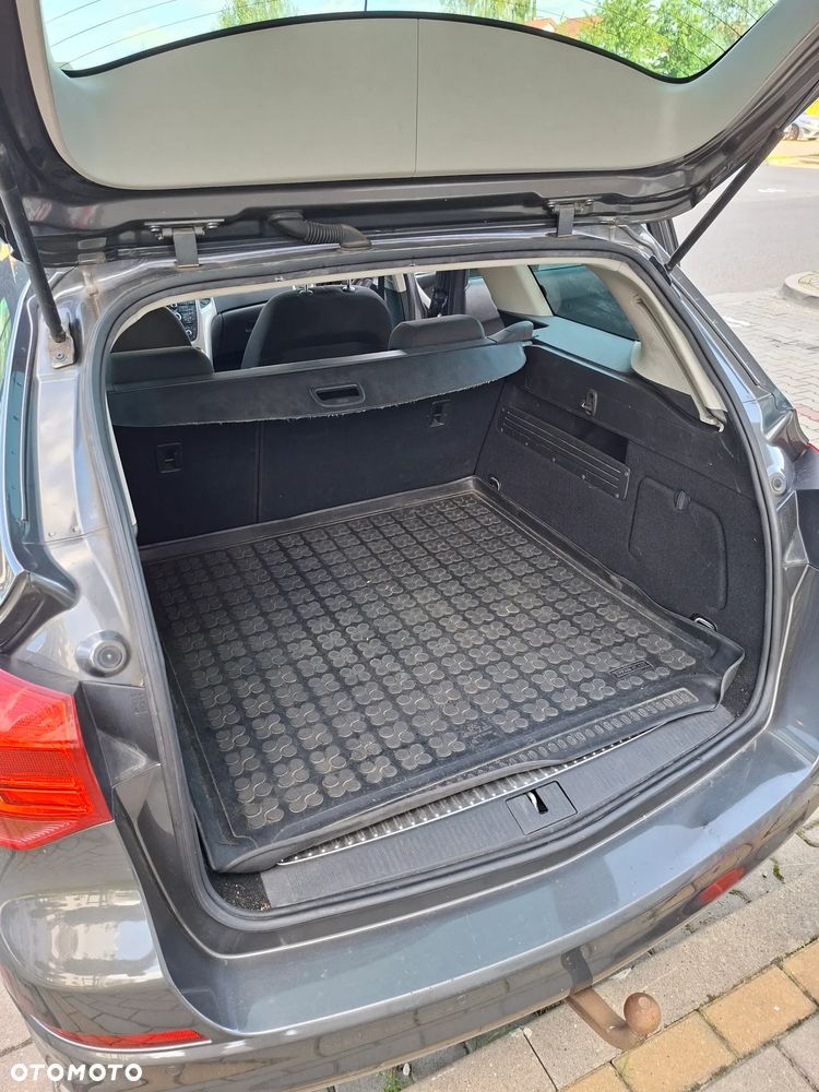Opel Astra 1.4 Turbo - 10