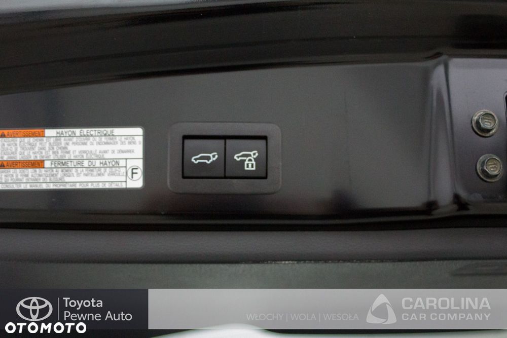 Toyota Corolla Cross - 17