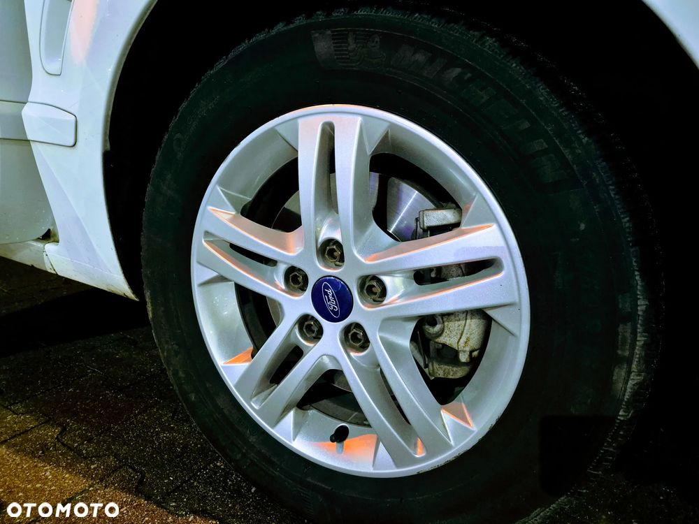 Ford S-Max 2.0 TDCi DPF Business Edition - 23