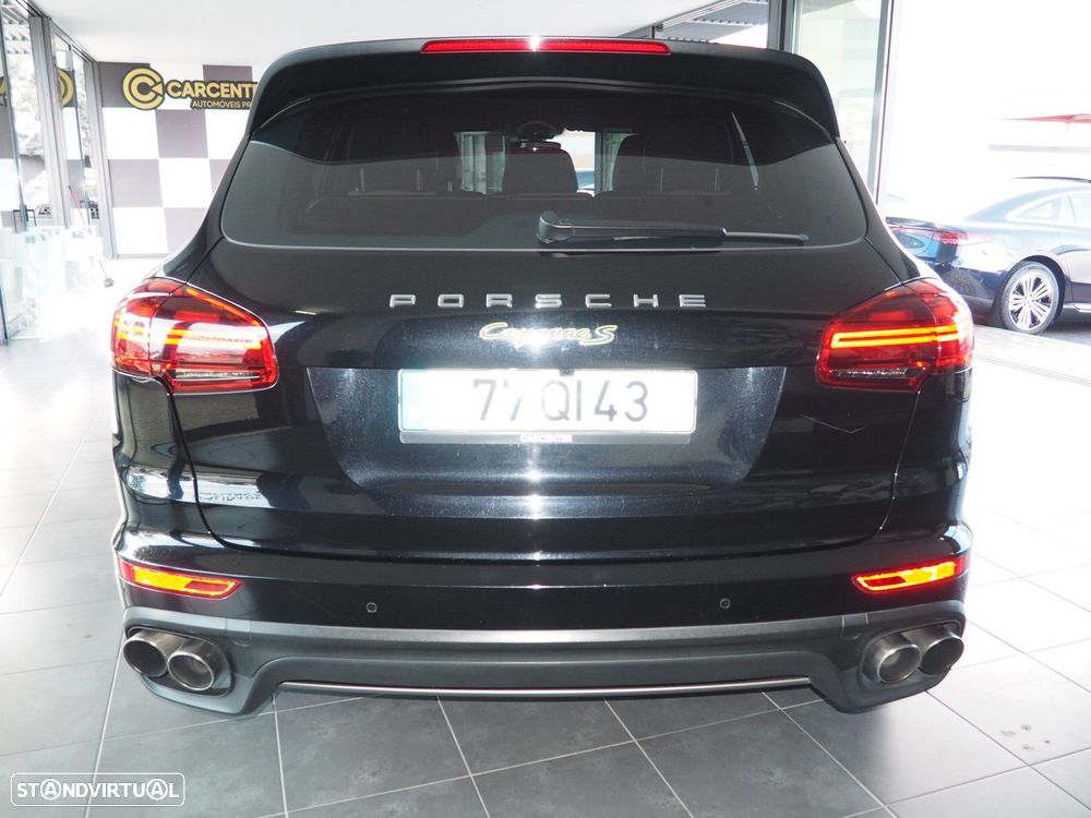 Porsche Cayenne S E-Hybrid Platinum Edition - 23