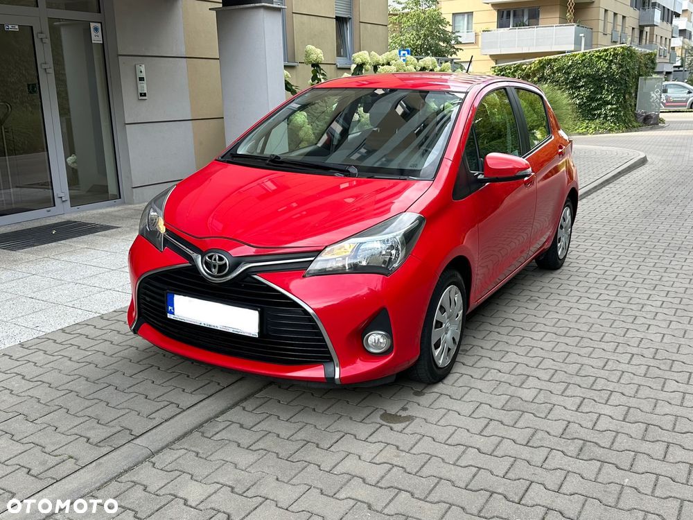 Toyota Yaris 1.33 Premium EU6 - 1