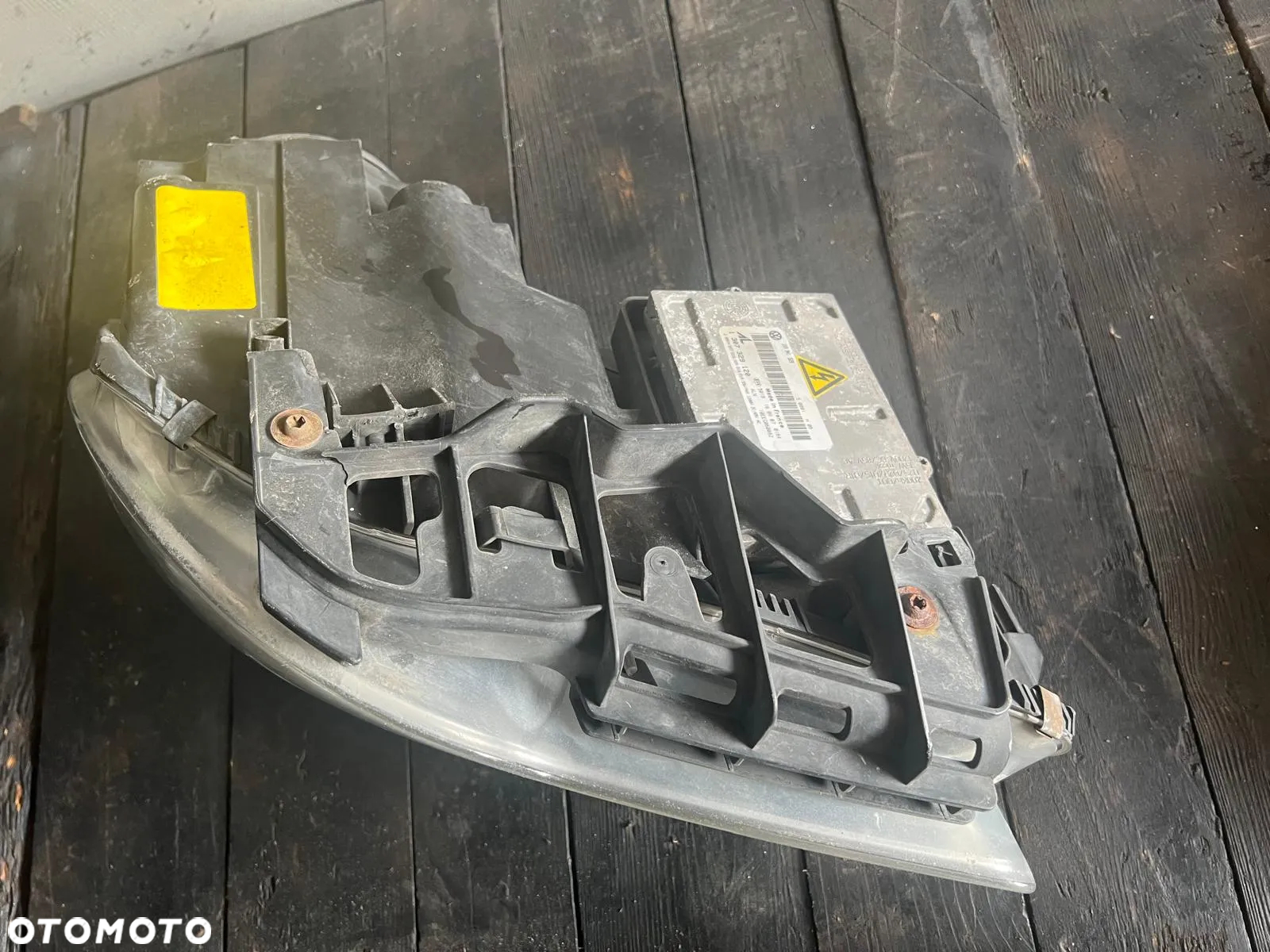 LAMPA PRZÓD LEWA XENON VW TOURAN I LIFT 1T1941751A 0301233281 06-10 EUROPA - 2