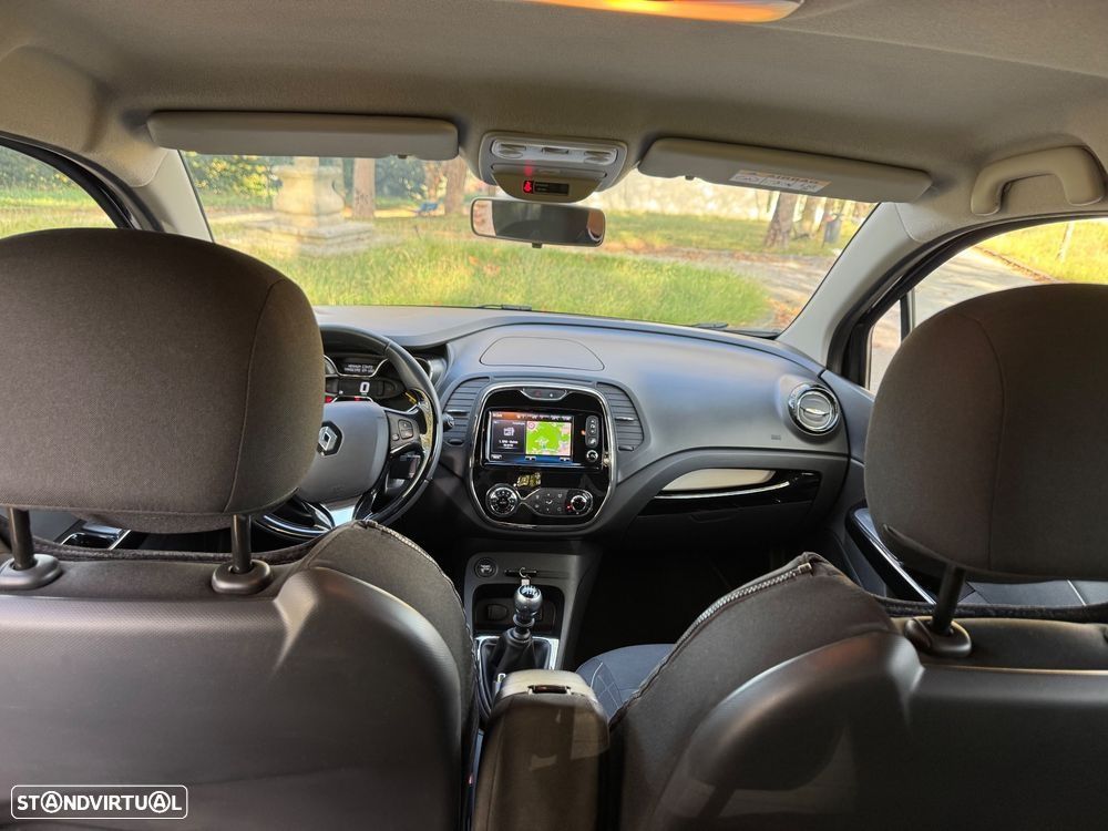 Renault Captur 1.5 dCi Exclusive XMOD - 22