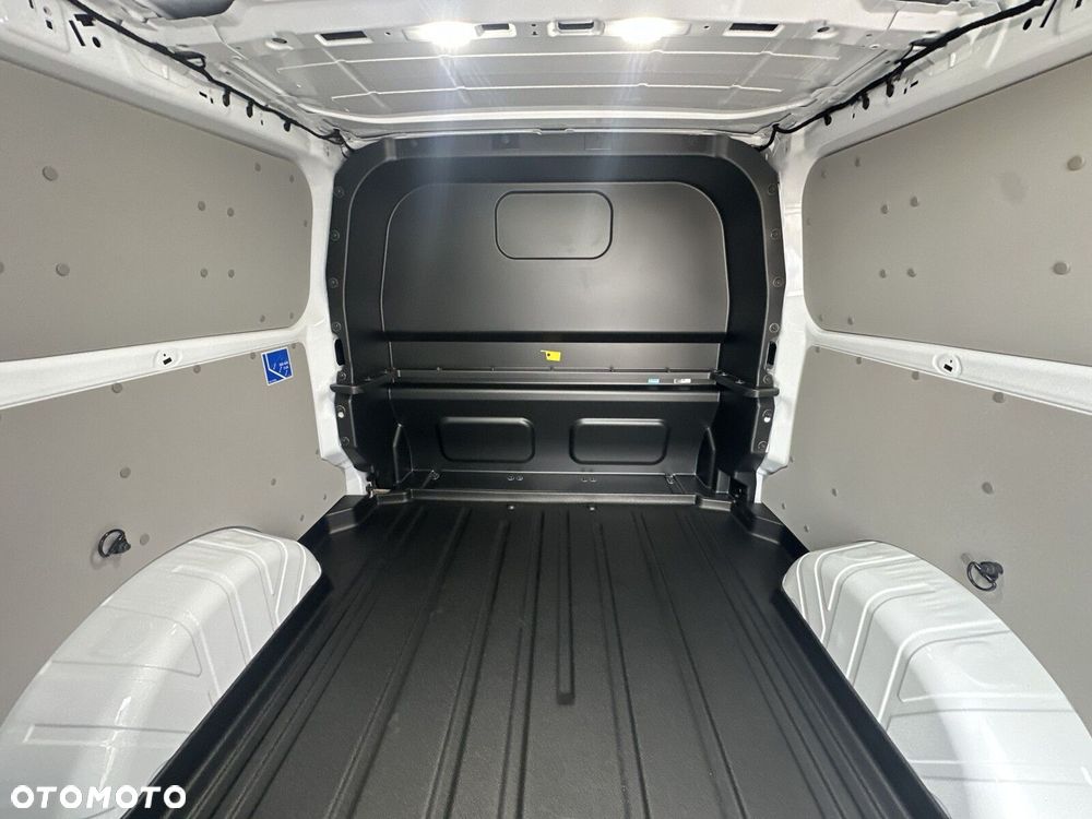 Volkswagen Transporter - 25
