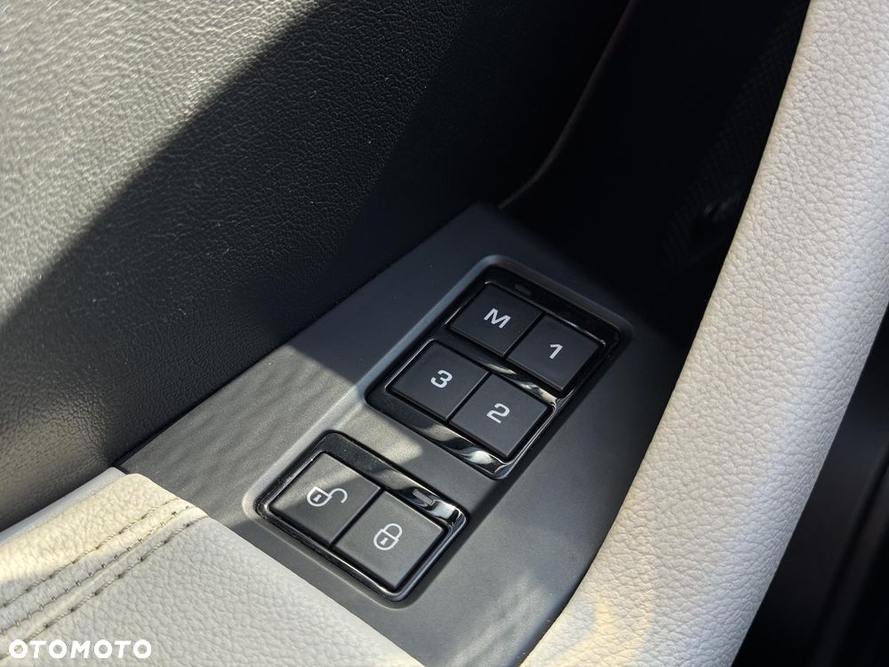 Jaguar F-Pace 3.0 V6 AWD S - 29