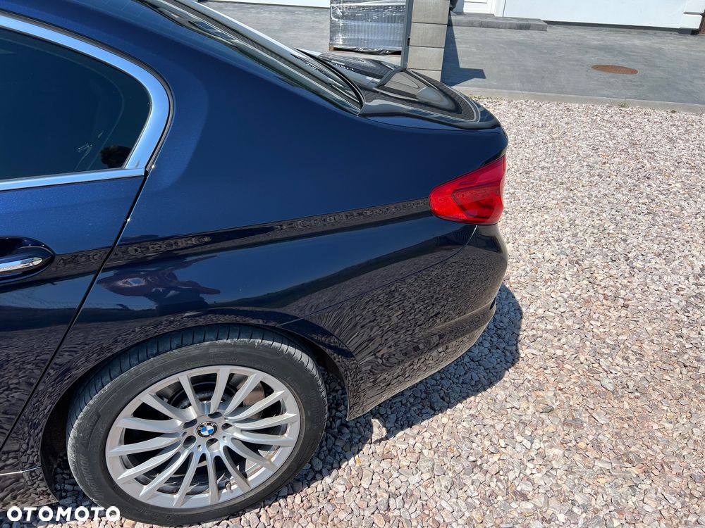 BMW Seria 5 530d Luxury Line - 9