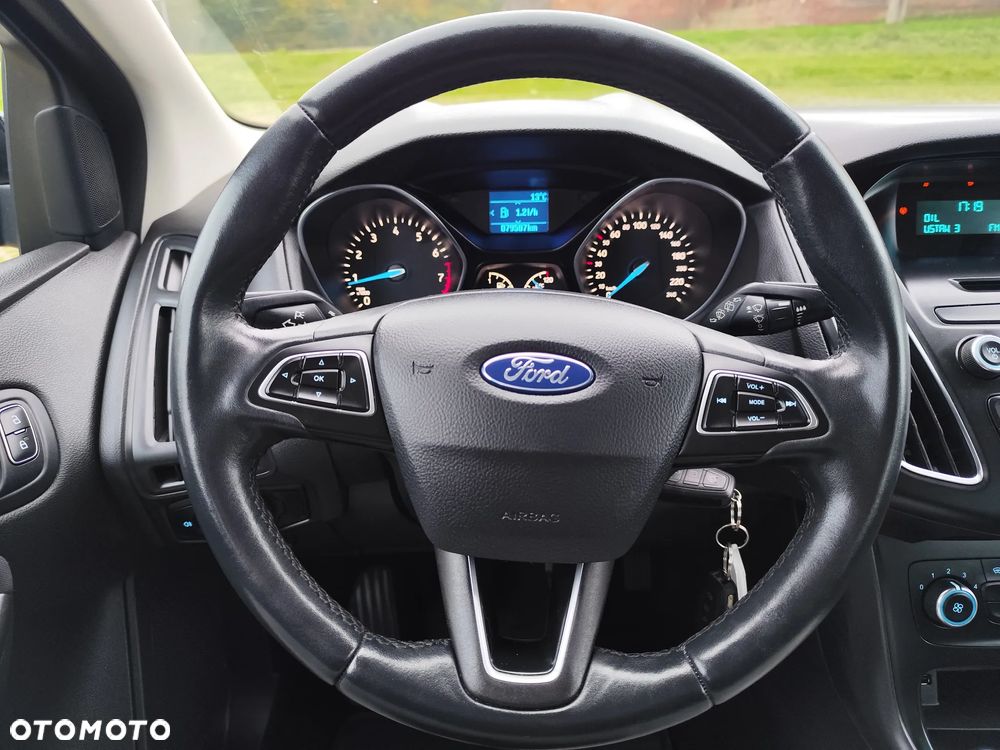 Ford Focus 1.0 EcoBoost Start-Stopp-System COOL&CONNECT DESIGN - 17