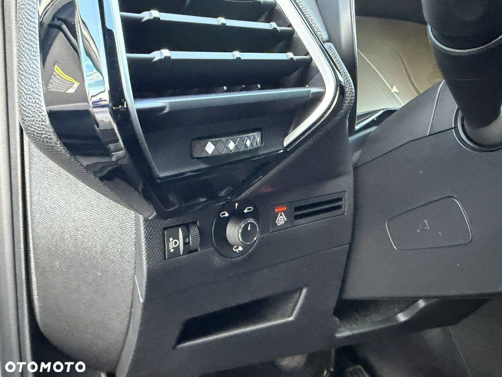 DS Automobiles DS 7 Crossback 1.6 PureTech Grand Chic - 38