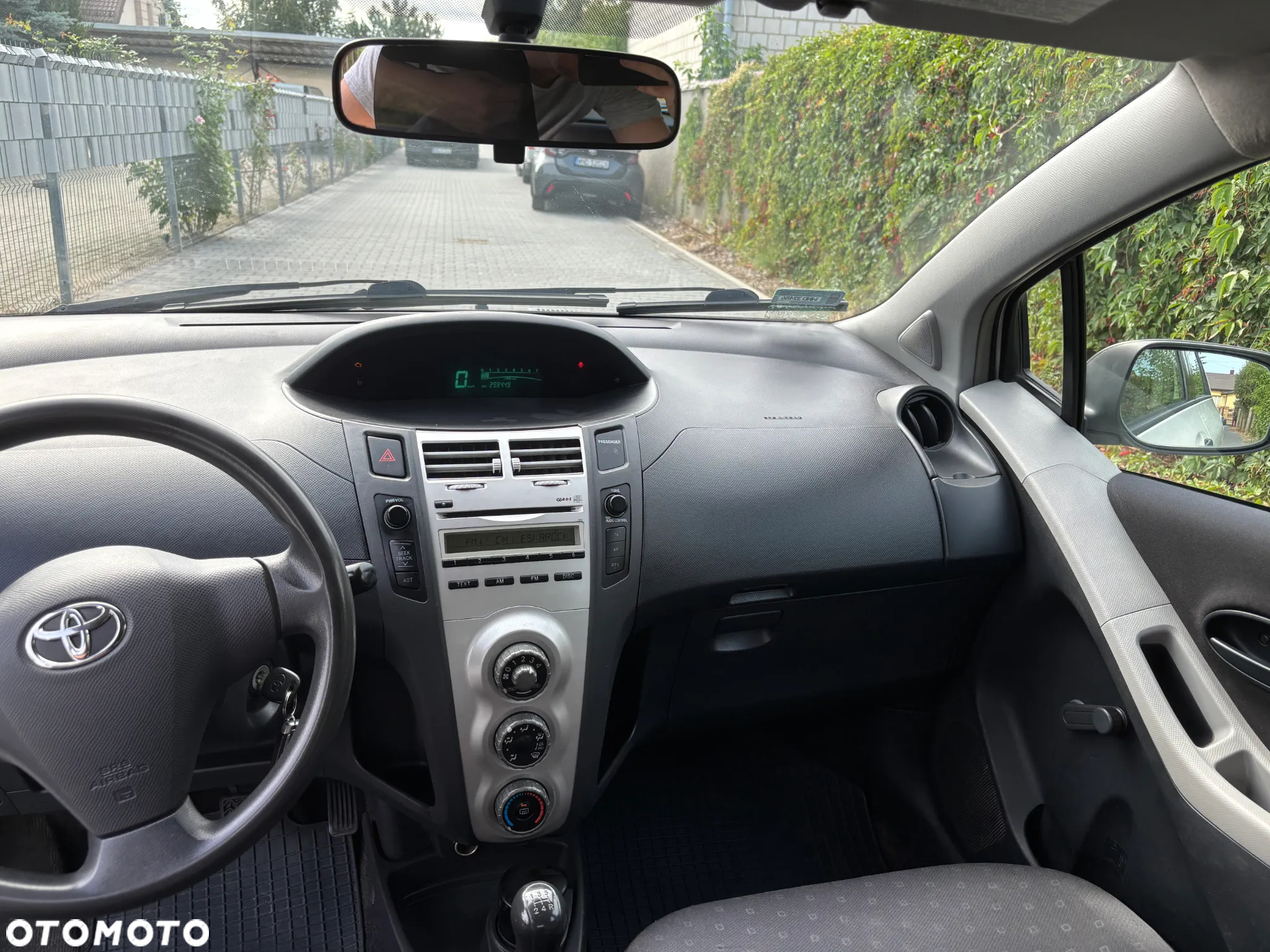 Toyota Yaris - 11