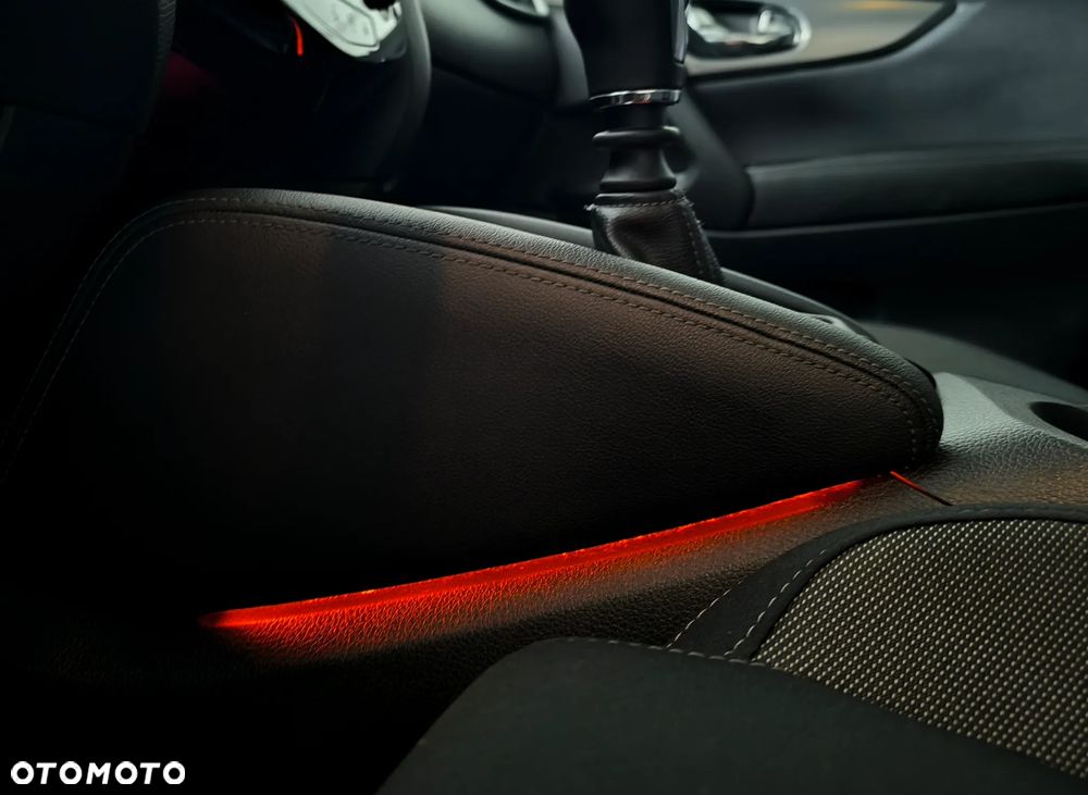 Nissan Qashqai 1.3 DIG-T TEKNA - 27