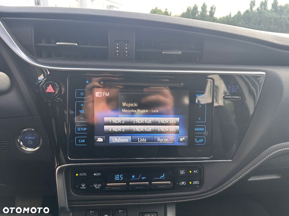 Toyota Auris - 28