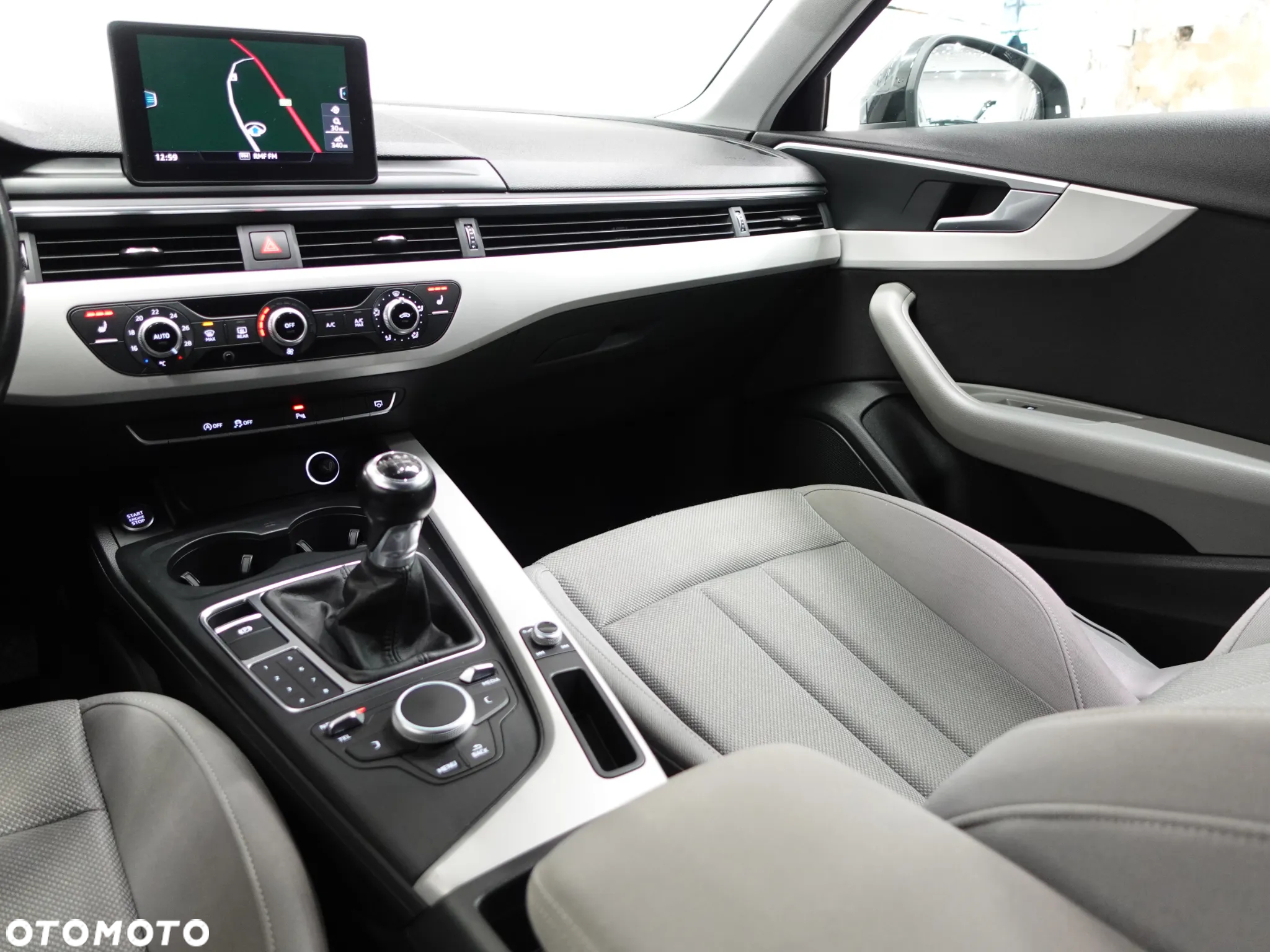 Audi A4 Avant 2.0 TDI - 38
