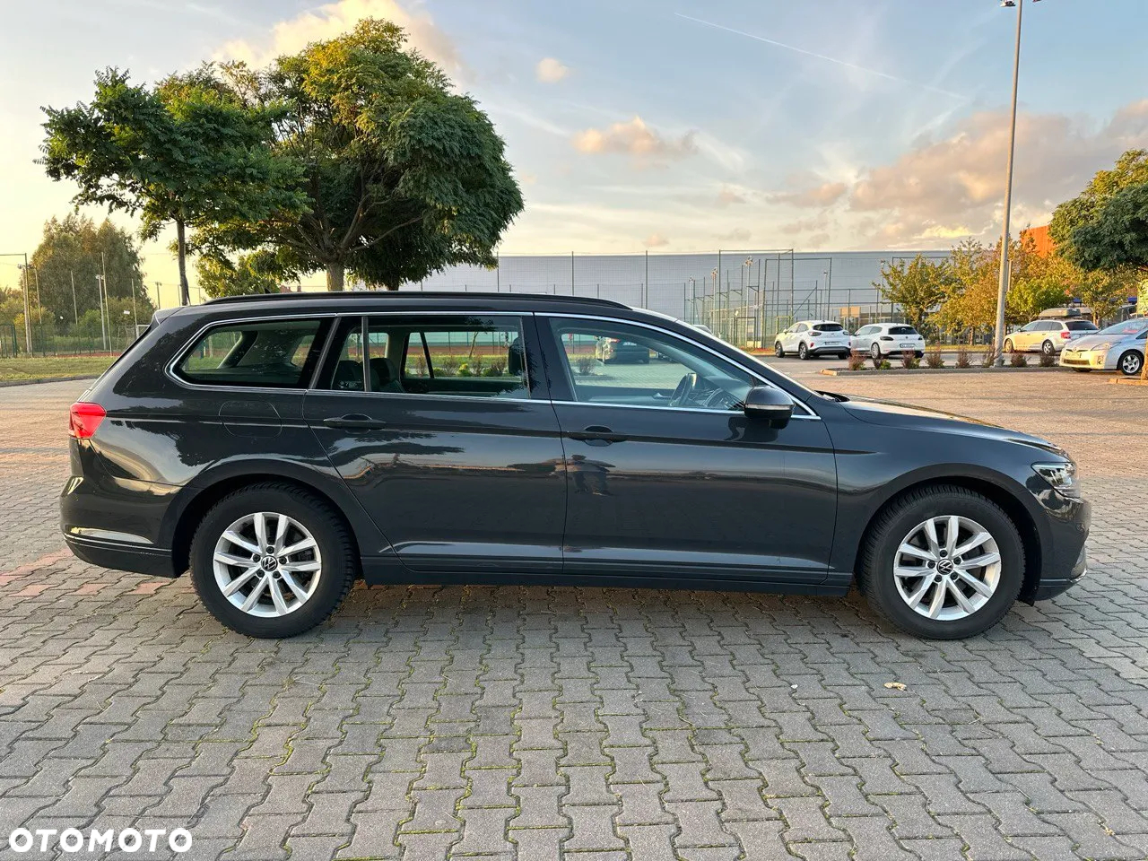 Volkswagen Passat 2.0 TDI EVO Business DSG - 33