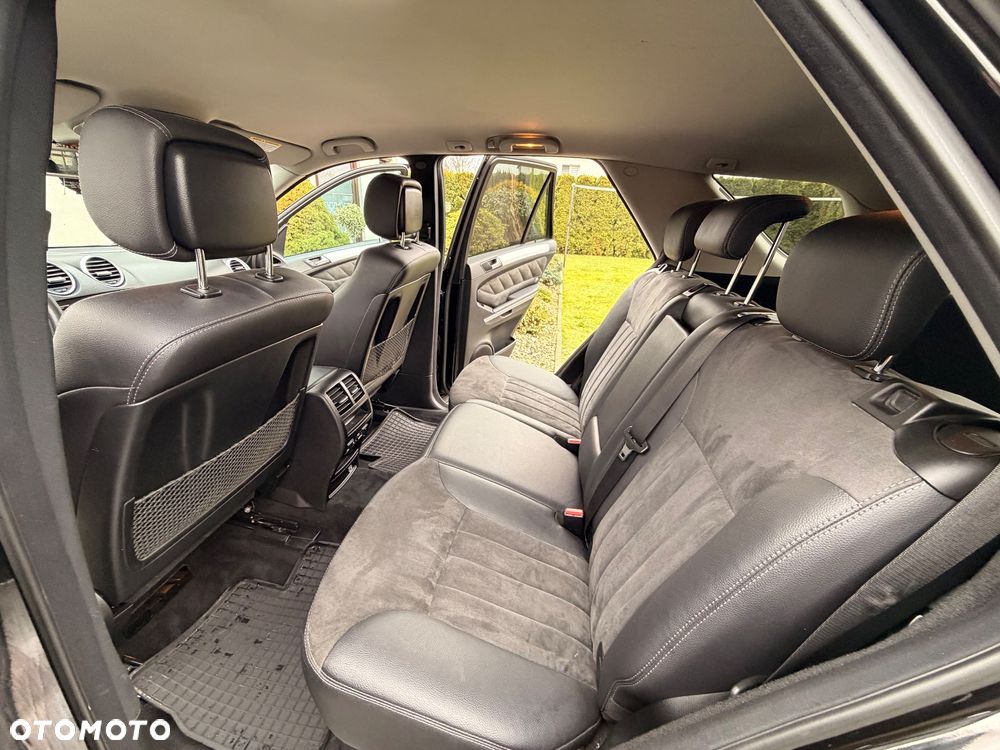 Mercedes-Benz ML - 13