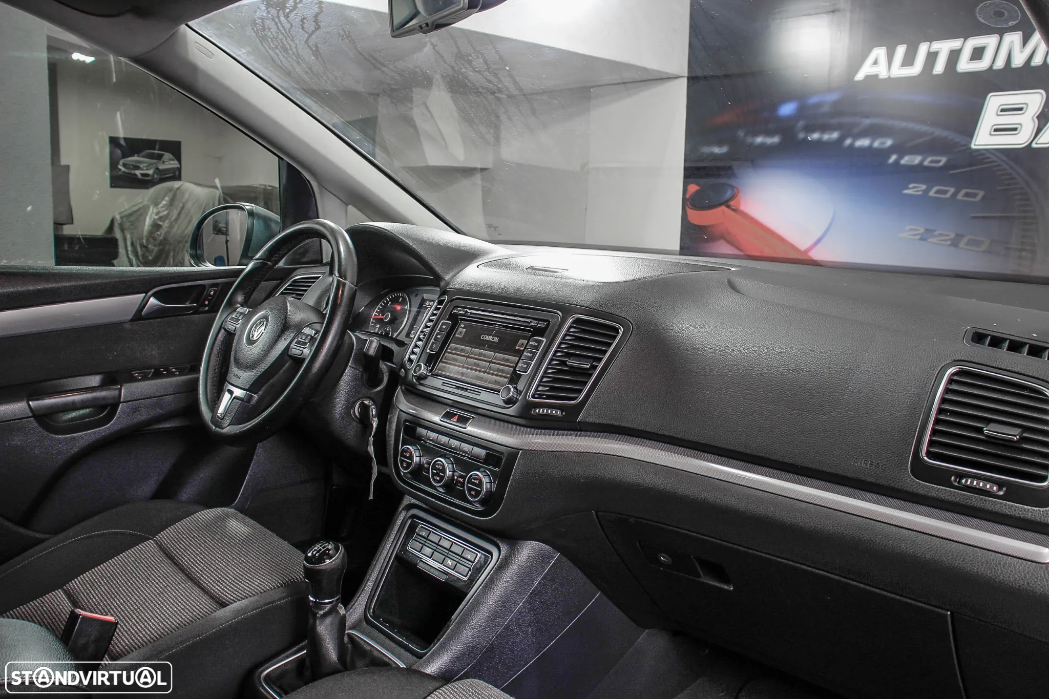 VW Sharan 2.0 TDI Confortline - 28