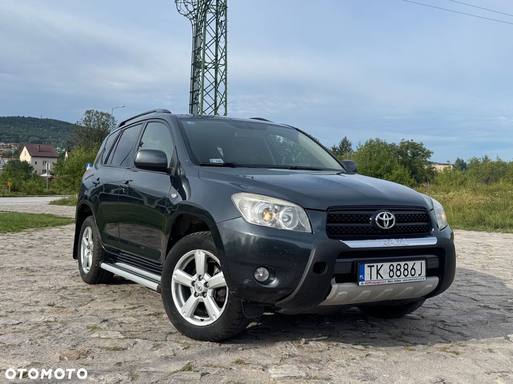 Toyota RAV4 - 6