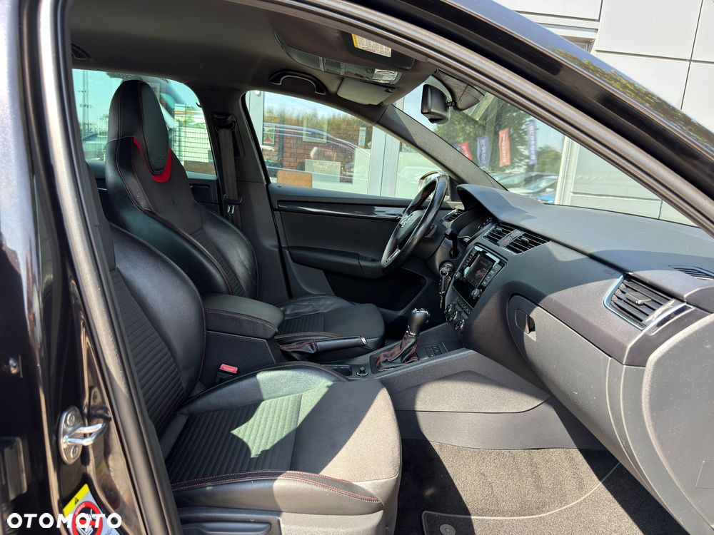 Skoda Octavia 2.0 TDI RS DSG - 34