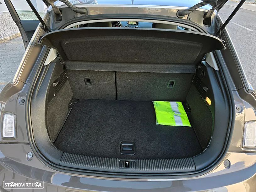 Audi A1 Sportback 1.0 TFSI Design - 14