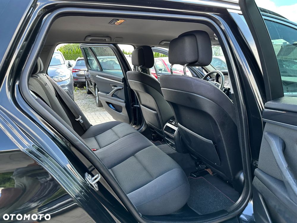 BMW Seria 5 - 24