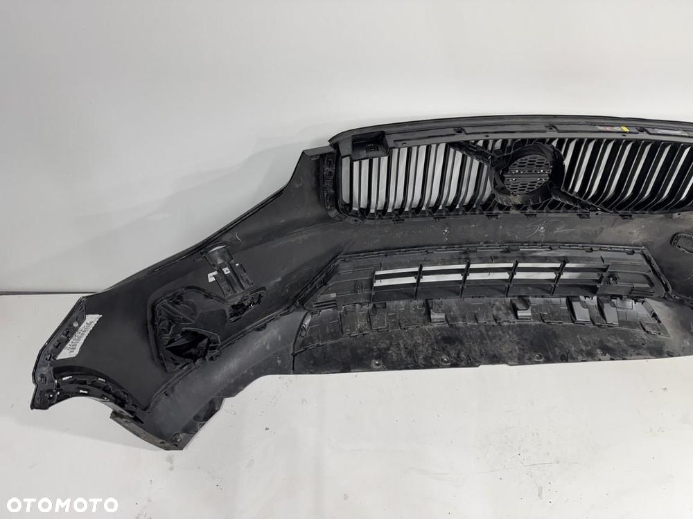 Zderzak przód  Volvo xc40 lift usa 31690933 - 4