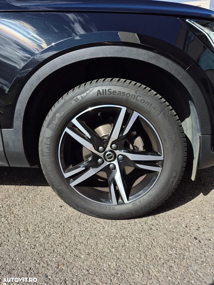 VOLVO XC40 2022 — imagine 37