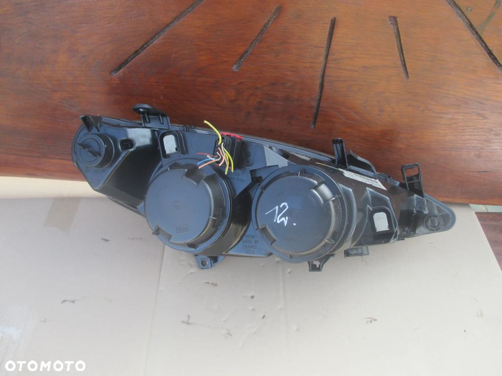lampa lewa Peugeot 307 Valeo Europa - 6