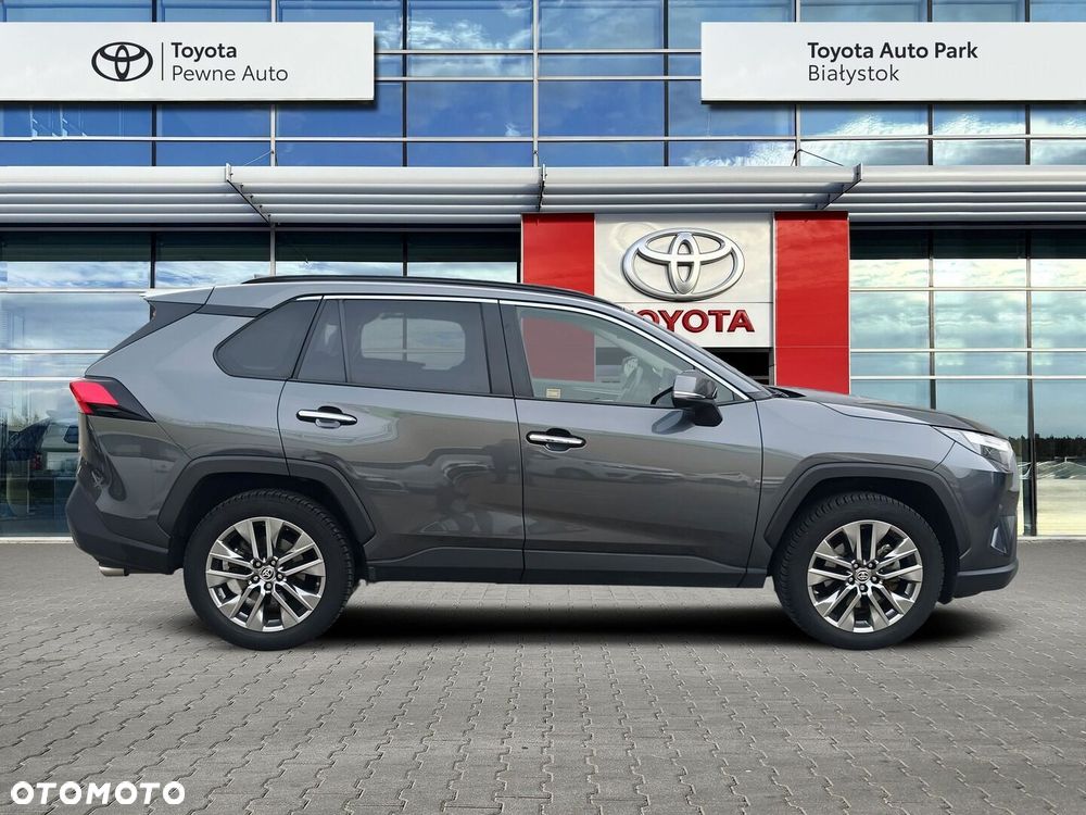 Toyota RAV4 - 6