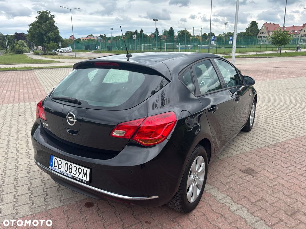 Opel Astra 1.4 T Enjoy - 8