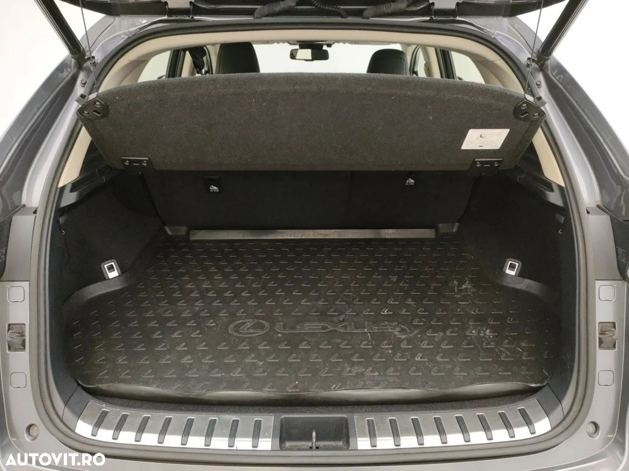 Lexus Seria NX 300h AWD Executive Plus - 15