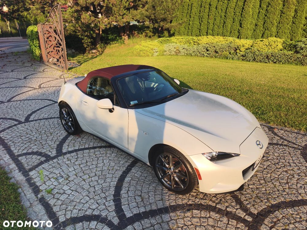 Mazda MX-5 SKYACTIV-G 160 SAKURA - 2