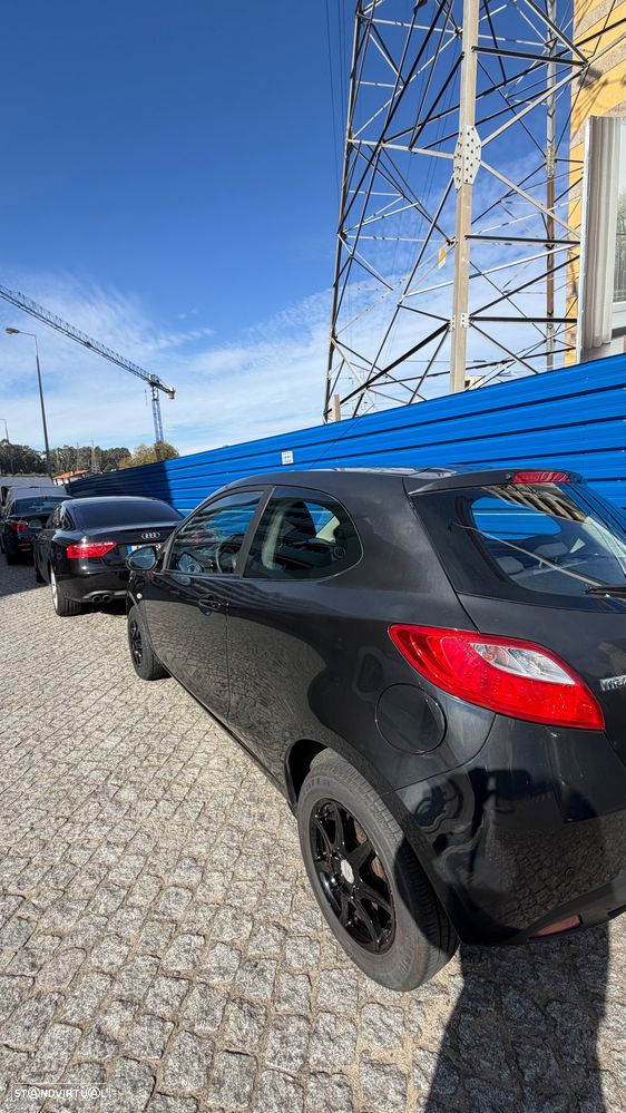 Mazda 2 - 10