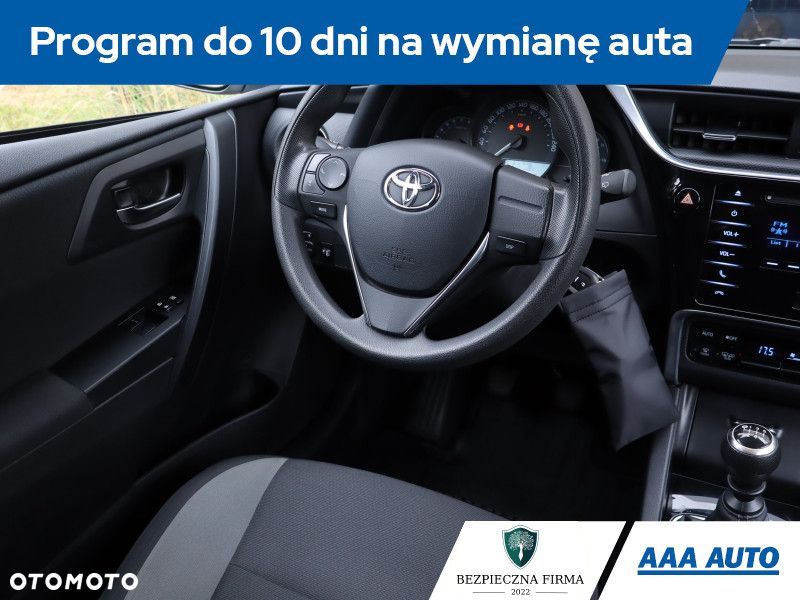 Toyota Auris - 8