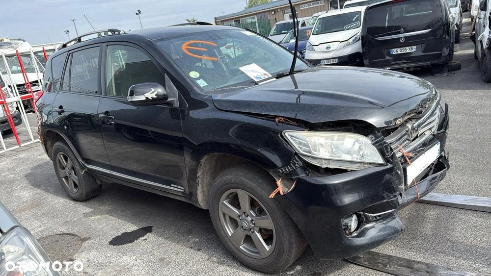 Toyota RAV4 2.2 D-4D 4x4 Executive - 3