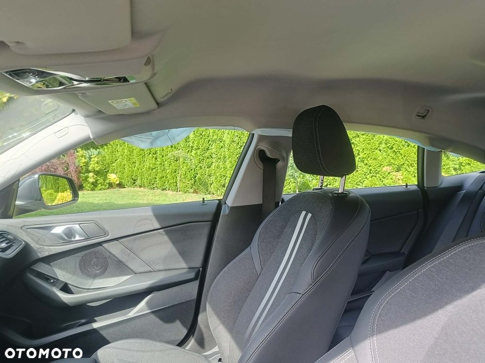 BMW Seria 2 218d Sport Line sport - 17