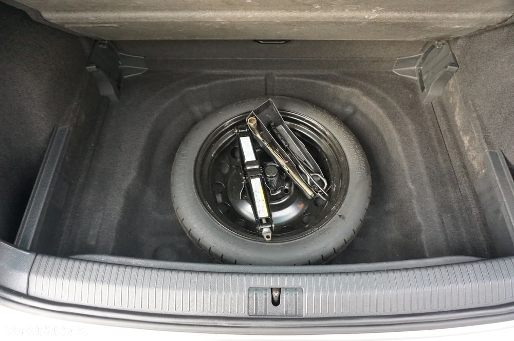 Volkswagen Golf Sportsvan 1.2 TSI (BlueMotion Technology) Comfortline - 39