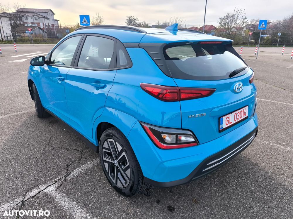 Hyundai KONA EV - 11