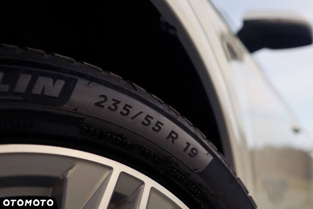 Audi Q5 55 TFSIe quattro S tronic S line - 11