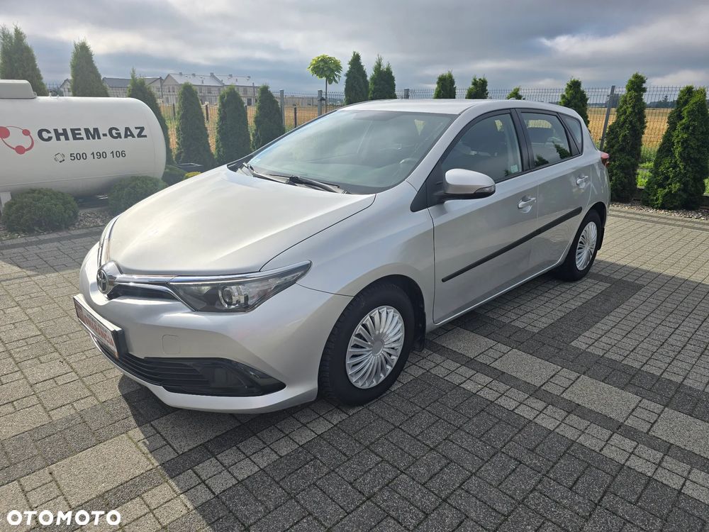 Toyota Auris 1.4 D-4D Active - 3