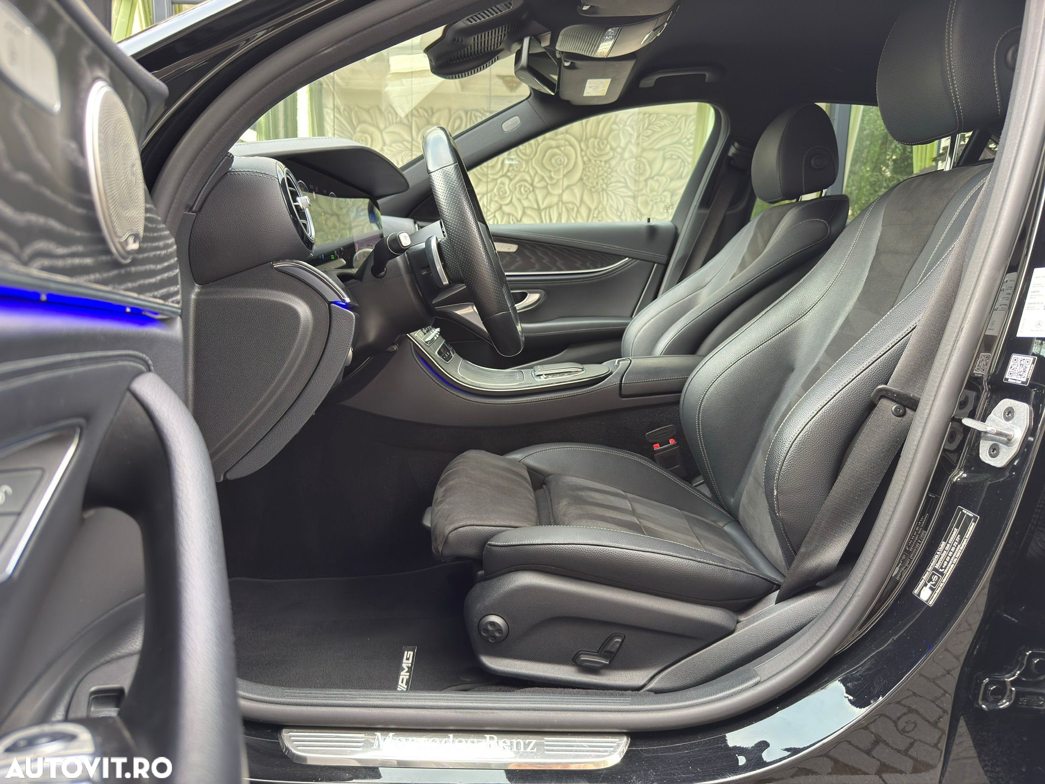 Mercedes-Benz E 300 9G-TRONIC AMG Line - 10