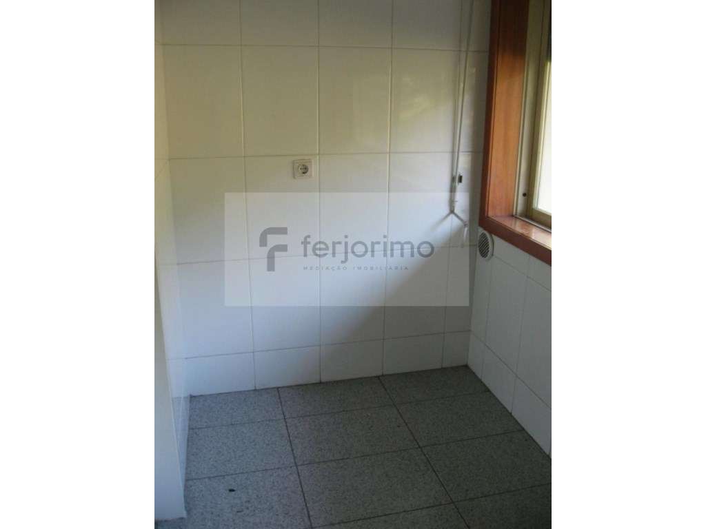 Apartamento T2 Centro - ARRENDAMENTO - Grande imagem: 2/29