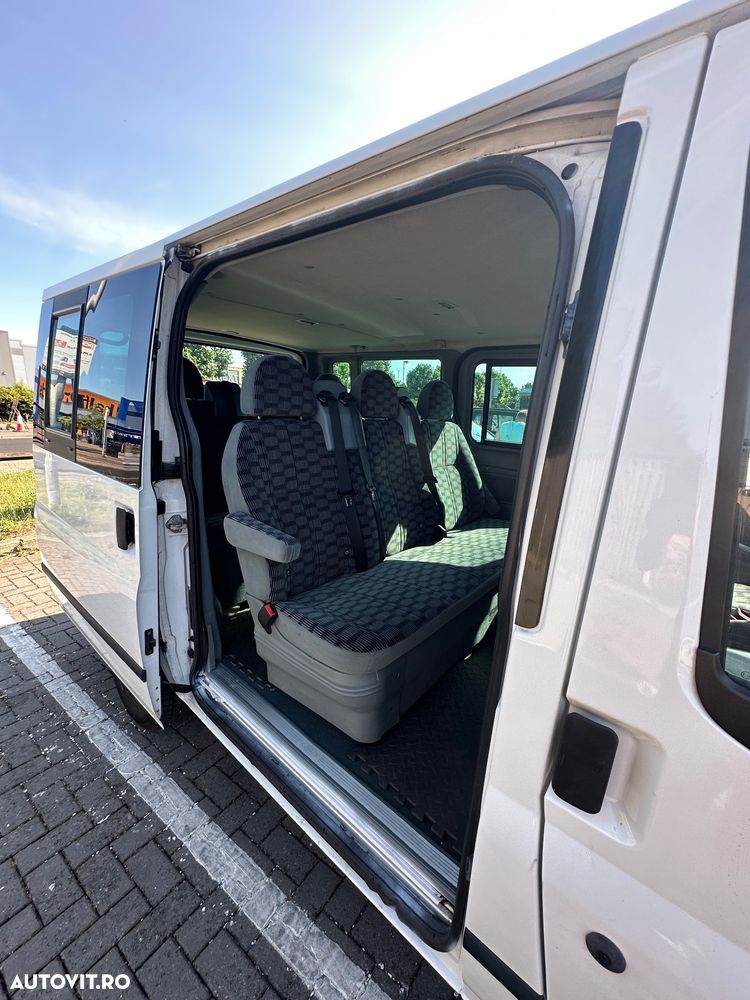 Ford Transit Turneo - 14