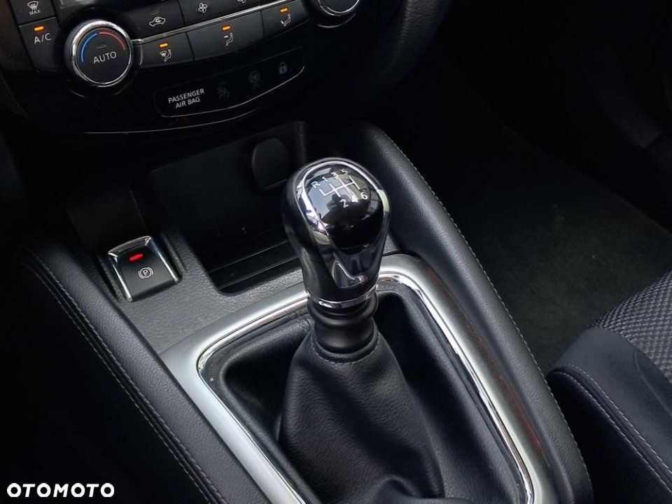 Nissan Qashqai - 32