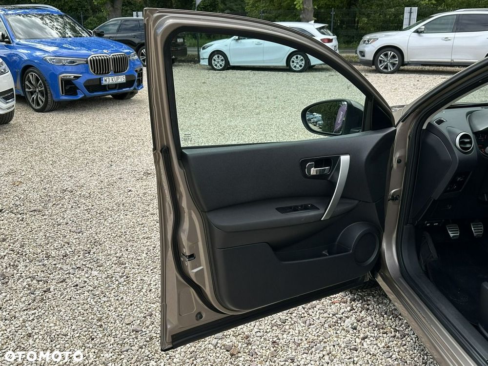 Nissan Qashqai - 14
