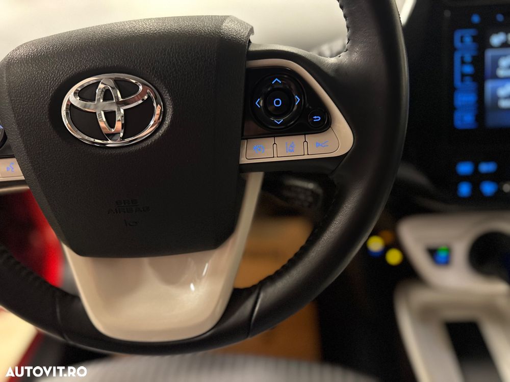 Toyota Prius HSD Sol Plus - 23